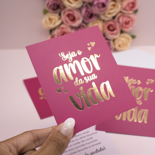 Flyer Premium Couchê 300g - Hot Stamping & Verniz Localizado